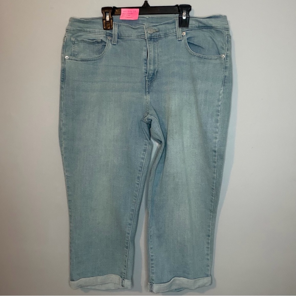 Levi’s Light Blue Cropped Women's Jeans